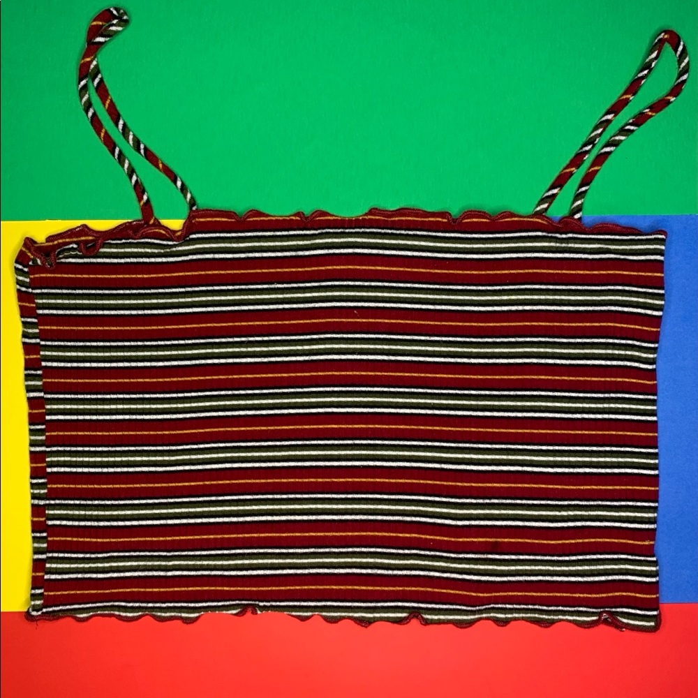 Hemmed colorful crop top